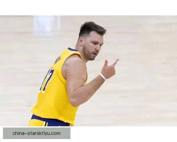 东契奇46三双湖人擒牛詹皇